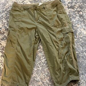 Style & Co. Olive Green Cargo Capris